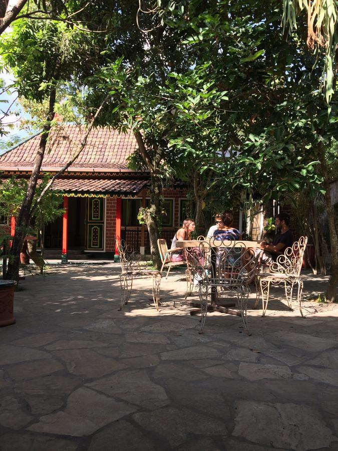 Wisma tamu Sonosewu Yogyakarta